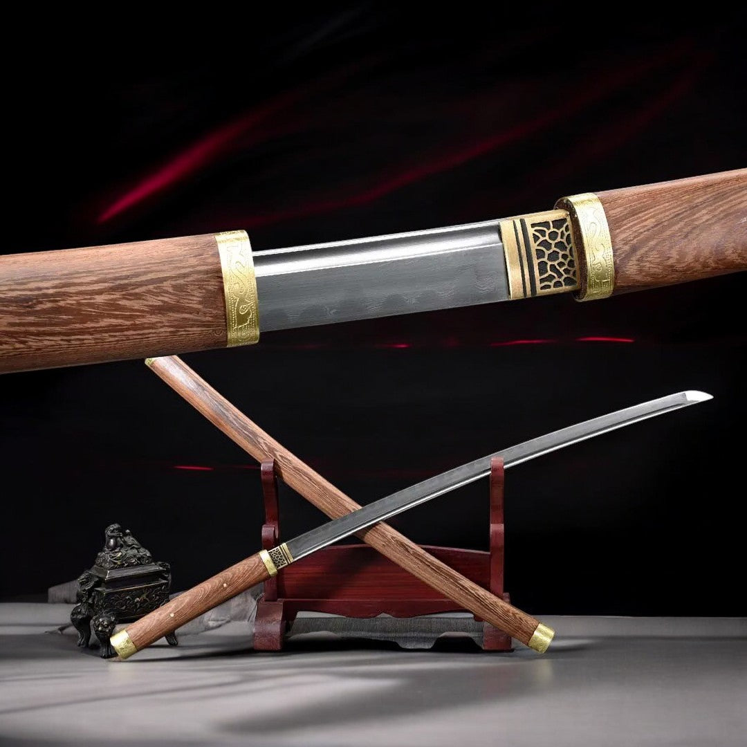 Un katana en bois alliant élégance intemporelle et artisanat exceptionnel