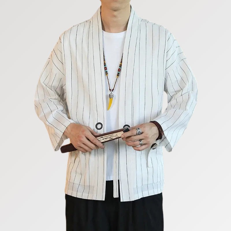 Un Kimono Cardigan Blanc à Rayure pour un look chic