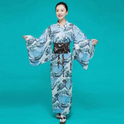 Le Kimono Japonais pour Femme au magnifique motif de la Vague de Kanagawa