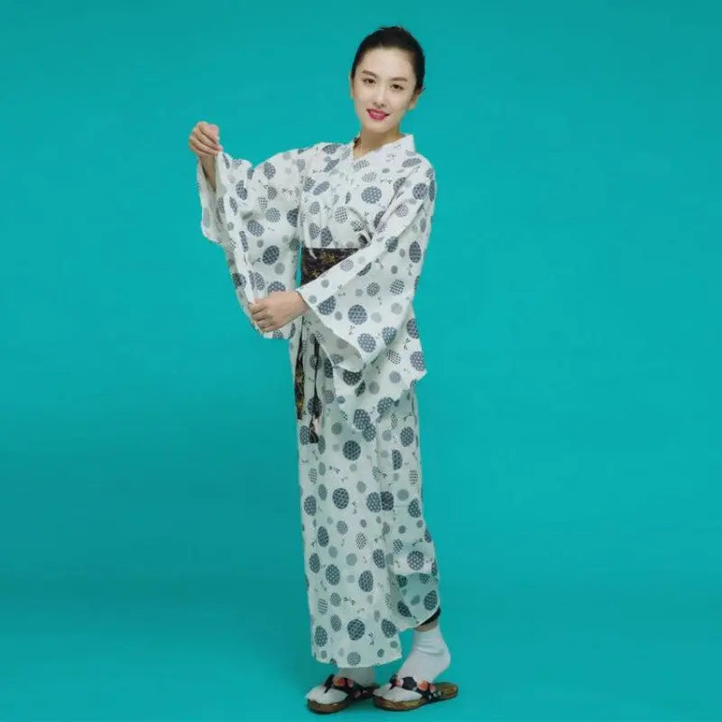 Kimono Japonais pour Femme à l'imprimé Ancien et au motif Seigaiha