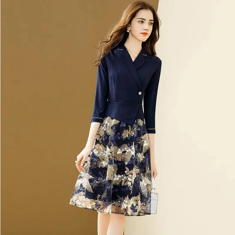 Robe japonaise moderne et son tailleur élégant