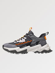 Sneakers Outdoor 'Yatomi'— basket japonaise rétro noir orange trail vue détail