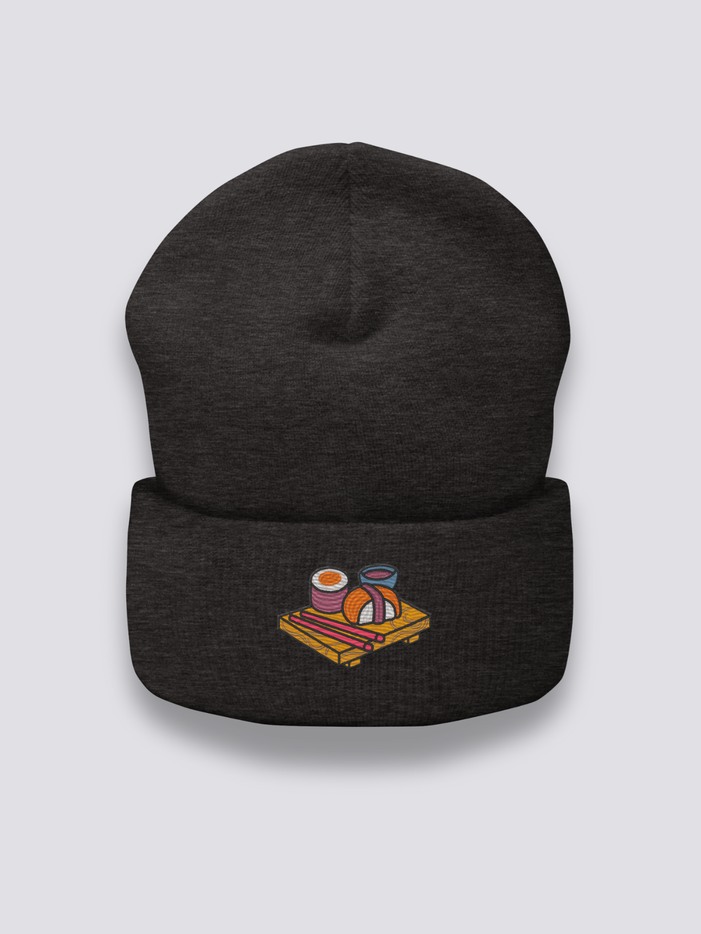 Bonnet japonais à un plateau de sushis maki et nigiri brodés, porté - Japanstreet