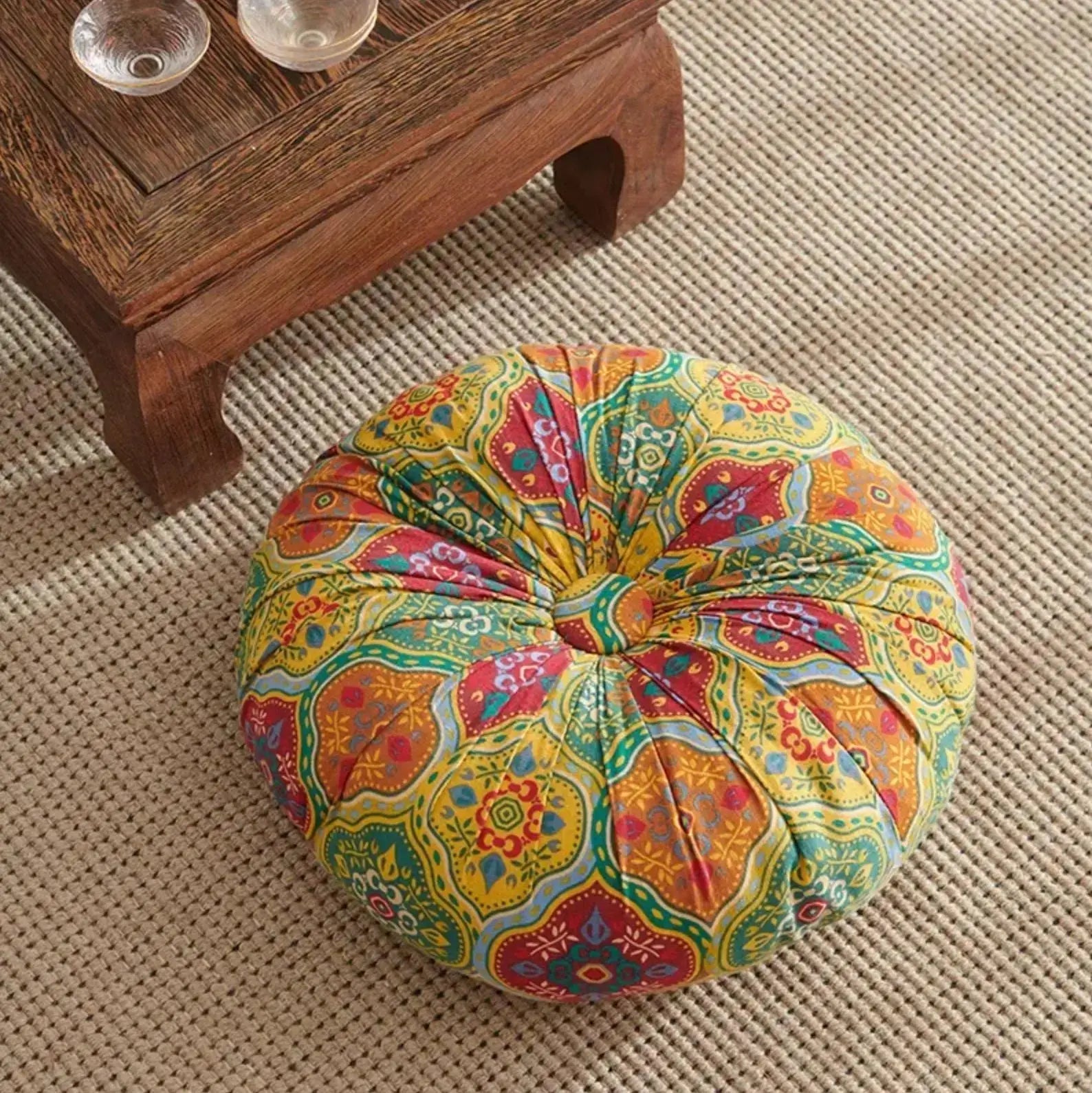 Coussin Komori zabuton rond bombé ferme pour méditation en 4 couleurs navy rouge bleu jaune — vue empilée — Japanstreet