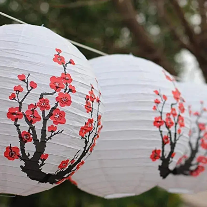 Lanterne sphérique maru-chōchin en papier washi à pruniers rouges kōbai — vue déployée — Japanstreet