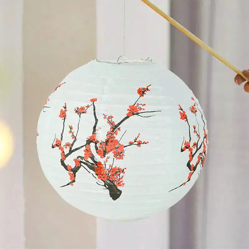 Lanternes sphériques sumi-e Katori en papier washi peint à la main — vue allumée — Japanstreet