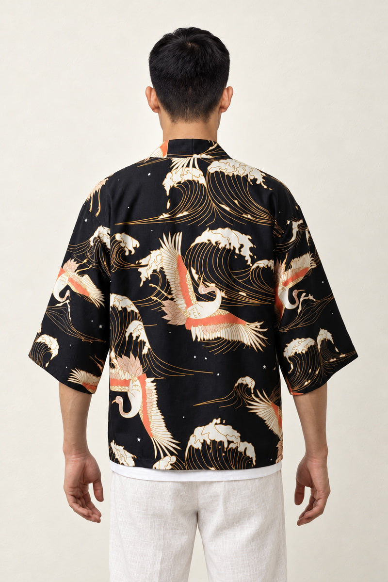 Cardigan Haori Yokohama porté par un homme, vue de dos.