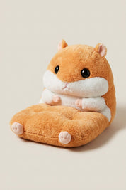 Coussin japonais 'Hamusuta' pelage roux et ventre blanc — fauteuil de sol enfant en peluche en forme de hamster, dossier tête et assise pattes