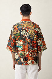 Haori Anime Nihon no Shinboru porté par un homme, vue de dos.