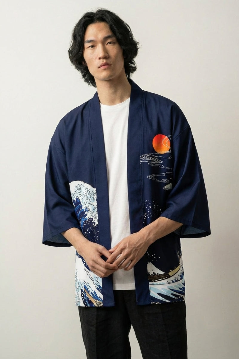 Haori homme Kanagawa, vue dos : la grande vague de Kanagawa avec le mont Fuji et un soleil orange, veste kimono japonaise - Japanstreet