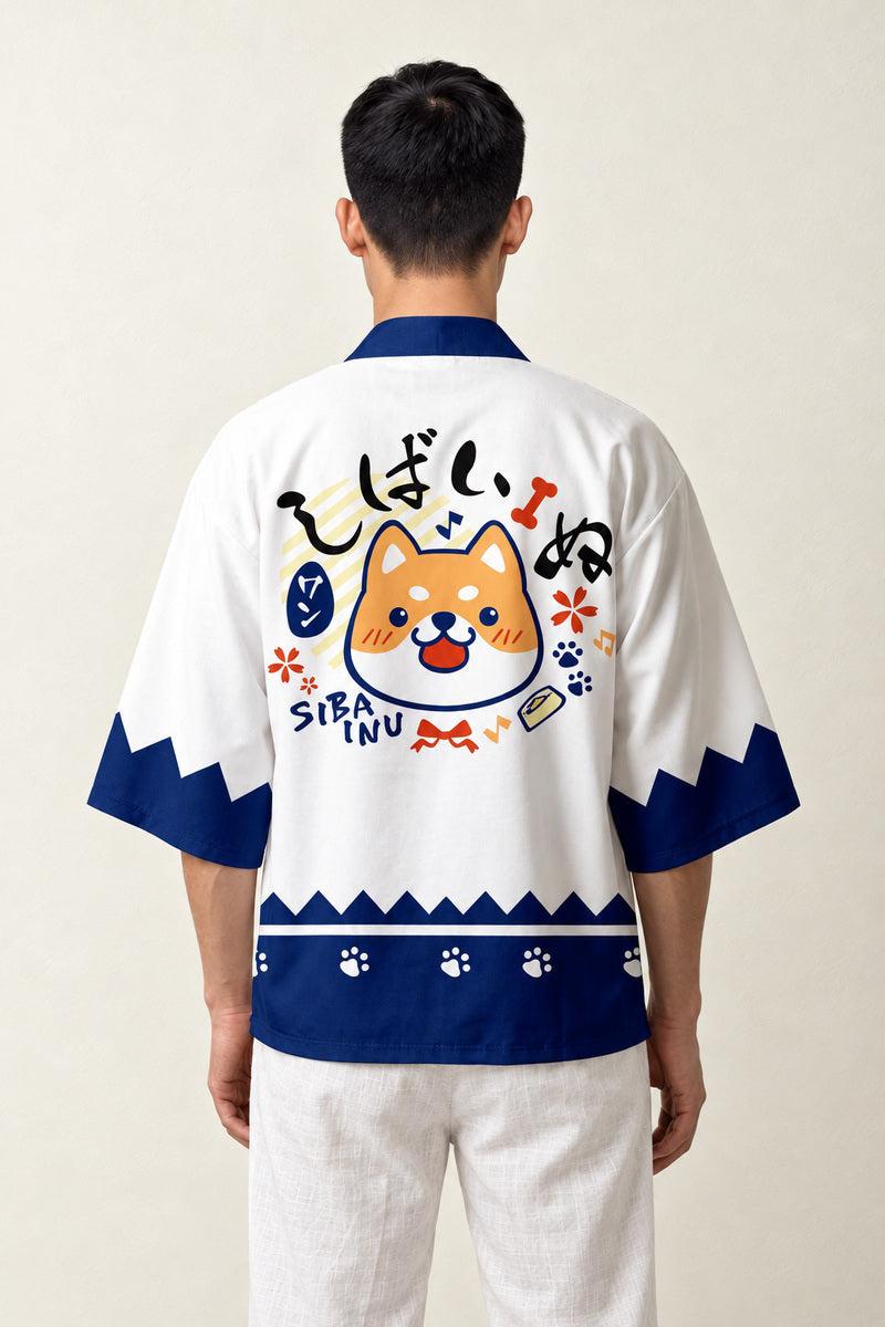 Haori Kimono Shiba Inu porté par un homme, vue de dos.