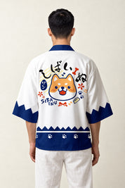 Haori Kimono Shiba Inu porté par un homme, vue de dos.