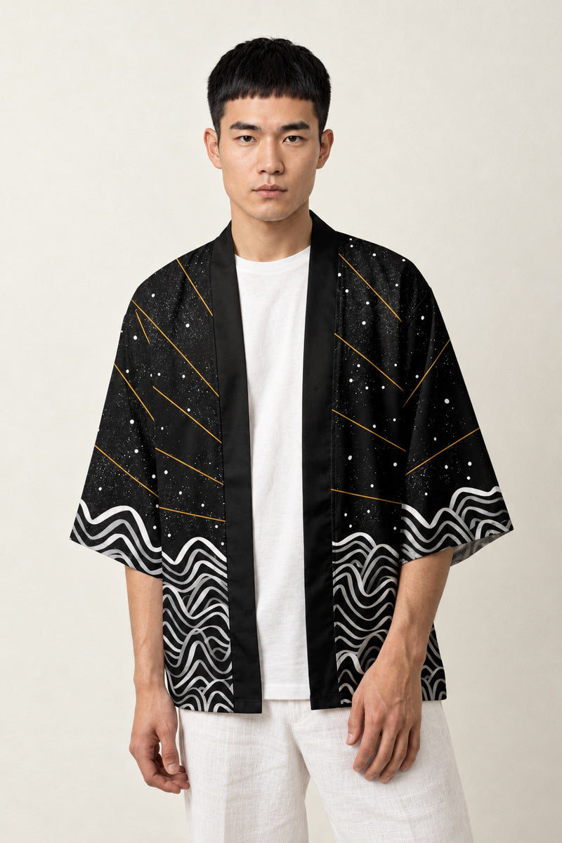 Haori Traditionnel Tsuki no Taiyo porté par un homme, vue de face.