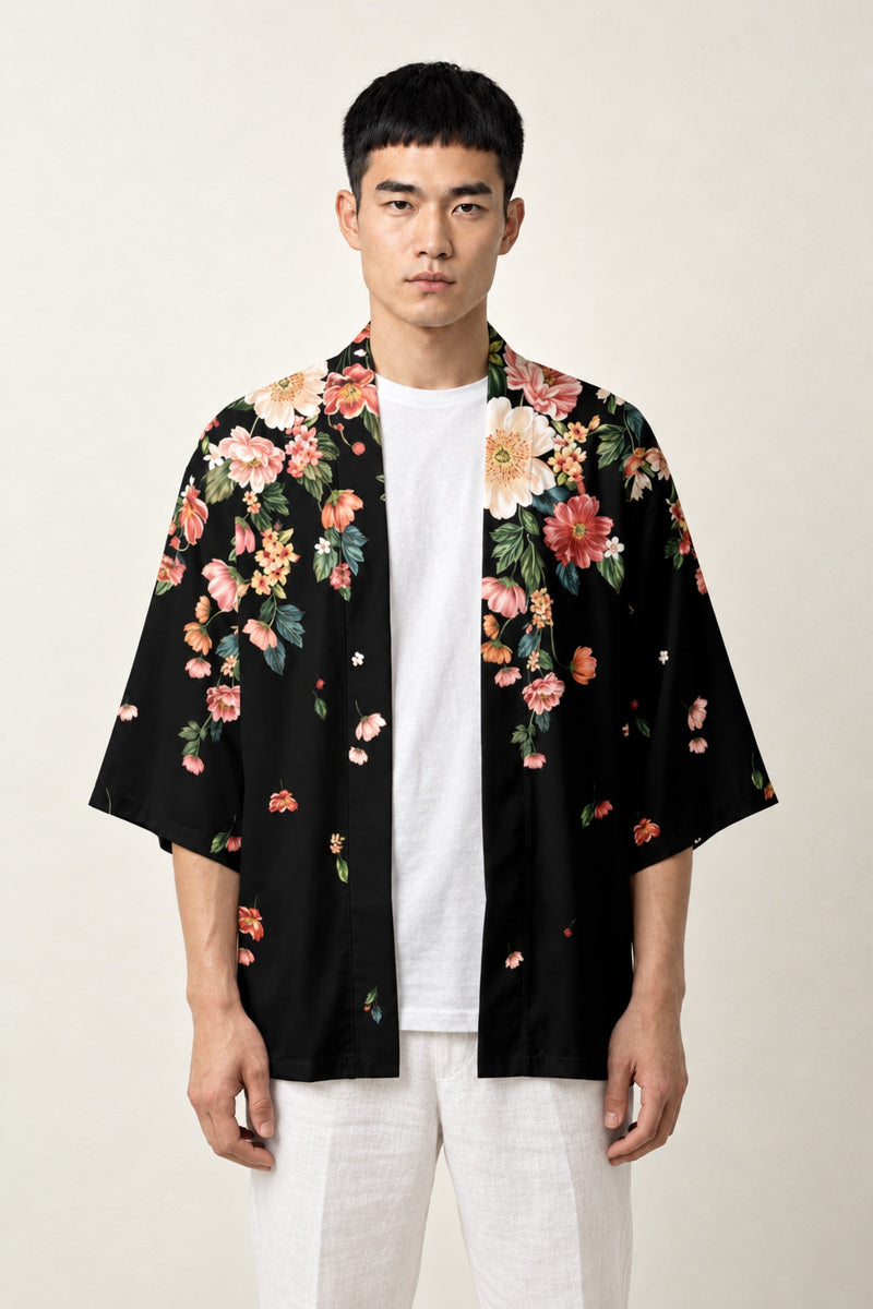 Haori Yukata Floral Édition porté par un homme, vue de face.