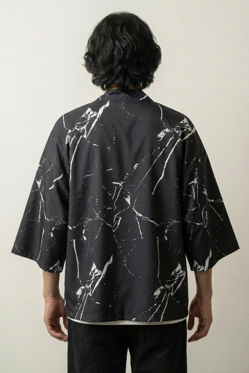 Haut de kimono homme Édition Kaïto vue dos motif marbre éclaboussures encre blanc noir sumi-e coton manches trois-quarts streetwear japonais Japanstreet