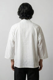 Kimono cardigan blanc à rayure Takao vue dos rayures verticales coton lin manches trois-quarts streetwear japonais Japanstreet