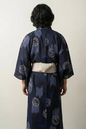 Kimono coton homme Tatewaku bleu marine motif tatewaku vapeur montante rayures verticales ikat kamon médaillons coton obi gris vue dos manches larges style streetwear japonais Japanstreet