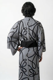 Kimono japonais ancien Fudegaki gris coups pinceau calligraphie sumi-e noir coton obi noir vue dos manches larges style streetwear japonais Japanstreet