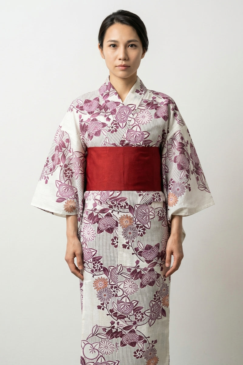 Kimono japonais fleuri Kikuyo crème chrysanthème prune rayures verticales obi rouge coton taille unique style streetwear japonais Japanstreet