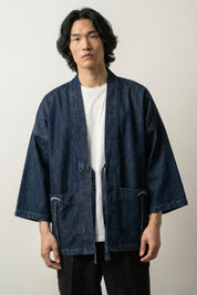 Kimono streetwear homme Kazuko denim bleu coton délavé coupe haori manches trois-quarts poches plaquées style streetwear japonais Japanstreet