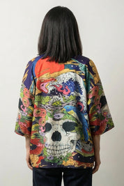 Kimono tête de mort Zugaikotsu vue dos haori noir crâne fleurs koï dragon streetwear japonais Japanstreet