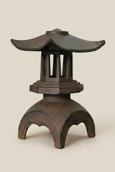 Lanterne japonaise en fonte 'Seiyo'