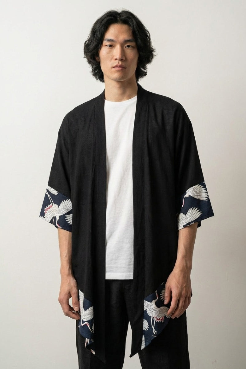 Long kimono cardigan Ryota homme noir motif grues tsuru blanches volantes coton coupe longue manches trois-quarts ouvert devant streetwear japonais Japanstreet