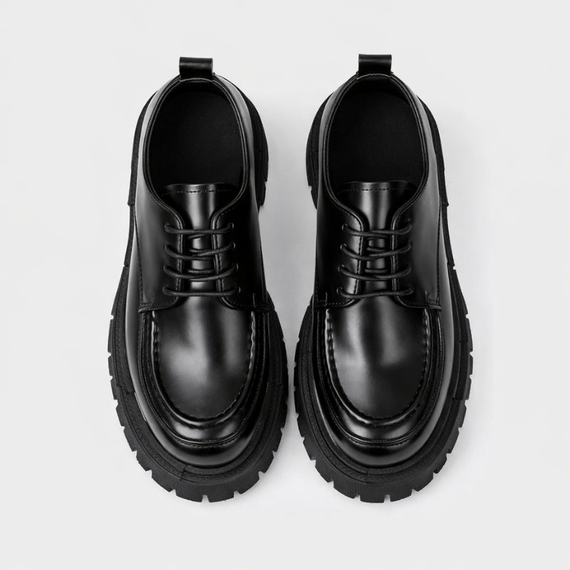 Chaussures Japonaises 'Kuroi' — marque chaussure japonaise plateforme noire vue détail