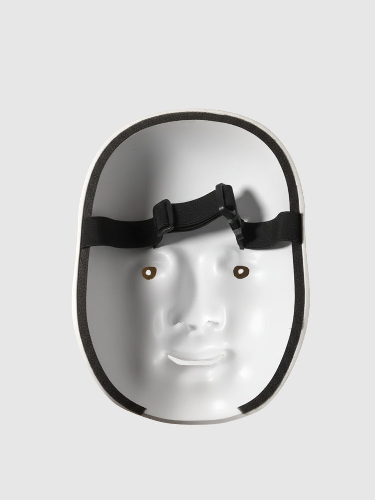 Masque nō Ko-omote au visage idéalisé de jeune femme en résine peinte main blanc et rouge — vue de profil ou trois-quarts — J