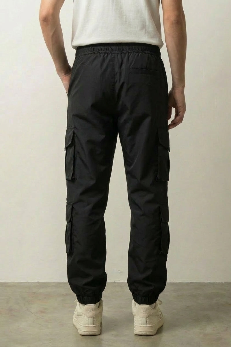 Détail du pantalon cargo japonais Kyoto Narita avec rabats à anneaux métalliques Japanstreet