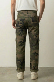 Pantalon cargo japonais Toyoake camouflage avec rabats à pression vue détail Japanstreet