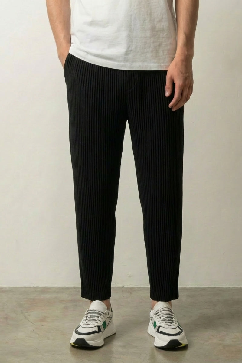 Pantalon plissé japonais Kotsha noir à plis verticaux taille élastiquée et ourlets nets Japanstreet