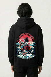 Pull japonais femme noir, vue dos : geisha aux côtés d'un samouraï au sabre, style streetwear japonais - Japanstreet