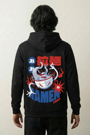 Pull ramen noir, vue dos : bol de nouilles surmonté d'un dragon déchaîné, style streetwear japonais - Japanstreet