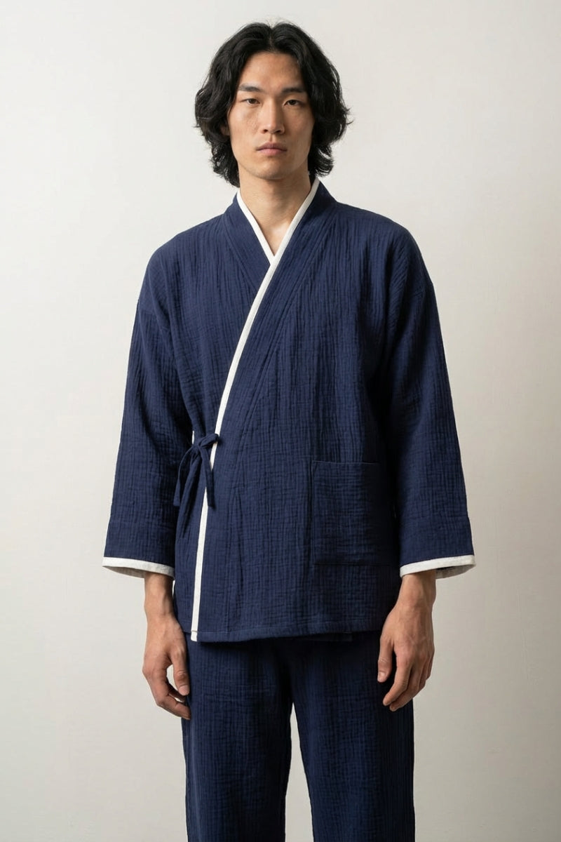 Pyjama japonais marine homme Shironami gaze coton bleu indigo liseré blanc nami vague croisé devant manches trois-quarts pantalon cheville Japanstreet