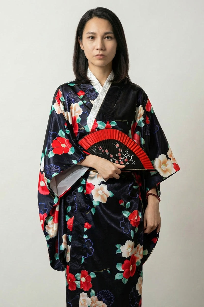 Robe kimono camélia noire Tsubaki satin fleurs tsubaki rouge crème feuilles vertes obi taille unique style streetwear japonais Japanstreet