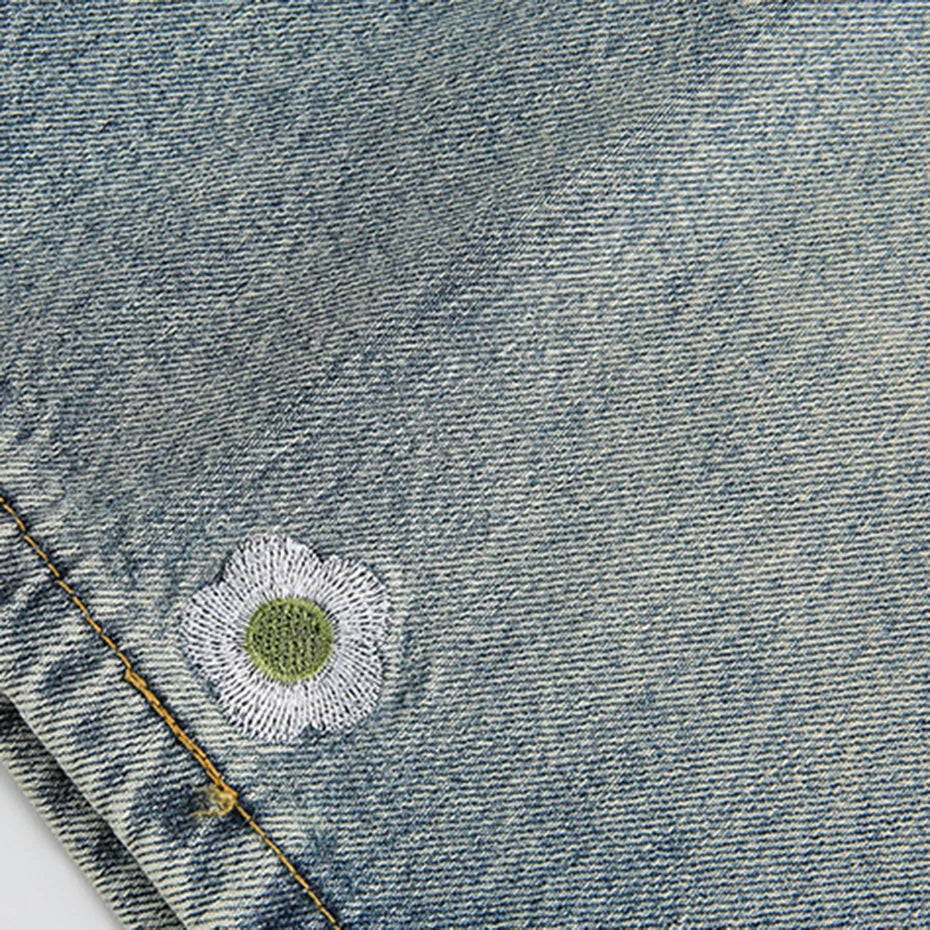 Short brodé denim clair à broderie fleurs colorées style street Tokyo Japanstreet