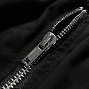 Short cargo noir détail rabats à pression et finition mate streetwear Japanstreet