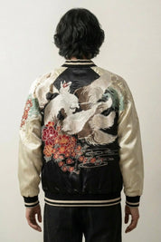 Sukajan Kotsu Haku écru, broderie dos de grues blanches en vol au-dessus de fleurs, blouson souvenir japonais - Japanstreet