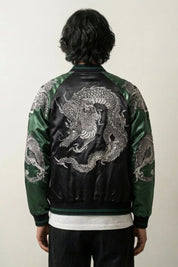 Sukajan Kurotatsu vert, broderie dos d'un dragon argenté se prolongeant sur les manches, blouson souvenir japonais - Japanstreet