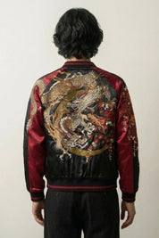 Sukajan Sue-Ryu noir, broderie dos d'un dragon doré lové parmi des feuilles d'érable d'automne, blouson souvenir japonais - Japanstreet