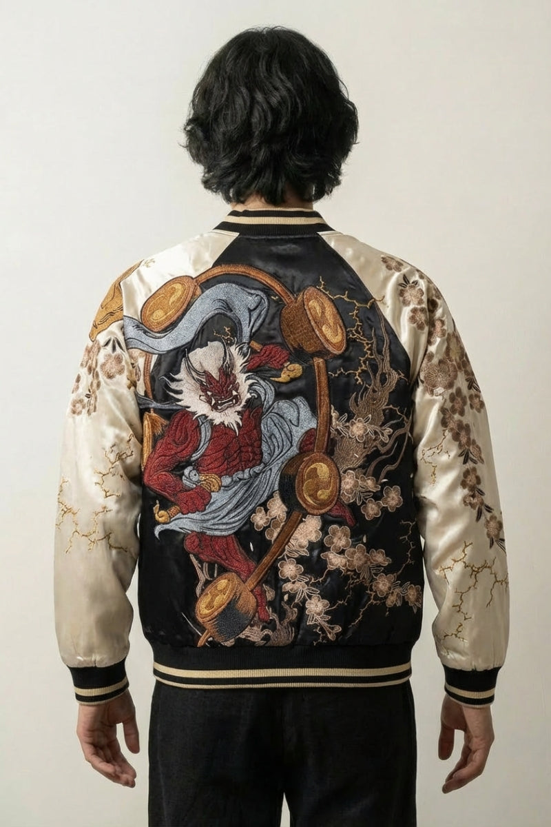 Sukajan Raijin Ten no Ikazuchi beige, broderie dos du dieu du tonnerre et de ses tambours dans l'orage, blouson souvenir japonais - Japanstreet