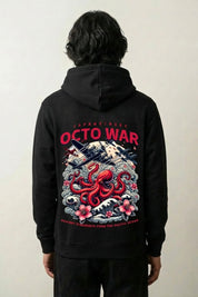 Sweat poulpe japonais noir, vue dos : pieuvre dans les vagues, esprit octo war, style streetwear japonais - Japanstreet