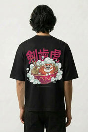 t-shirt avec ecriture japonaise noir vue dos tigre dent sabre bol nouilles style streetwear japonais Japanstreet