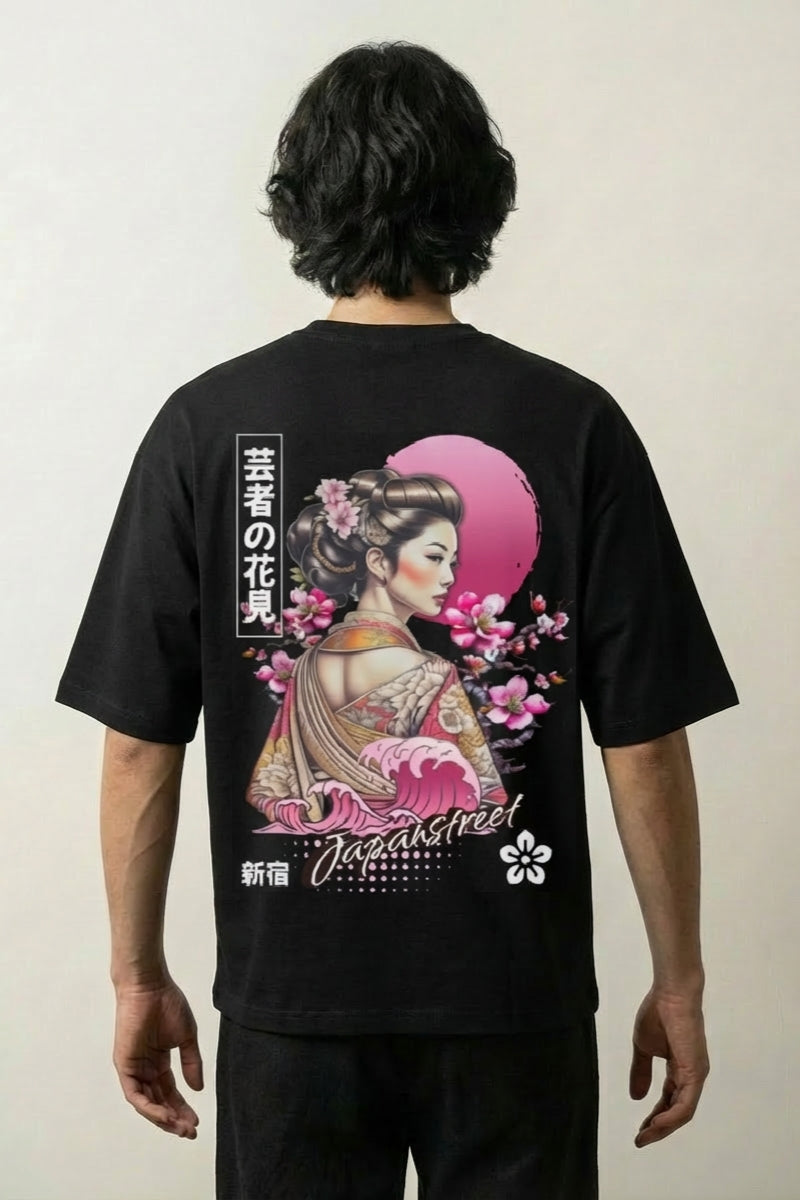 T-shirt japonais femme noir, vue dos : silhouette de maiko sous les cerisiers en fleurs, scène de hanami, style streetwear japonais - Japanstreet