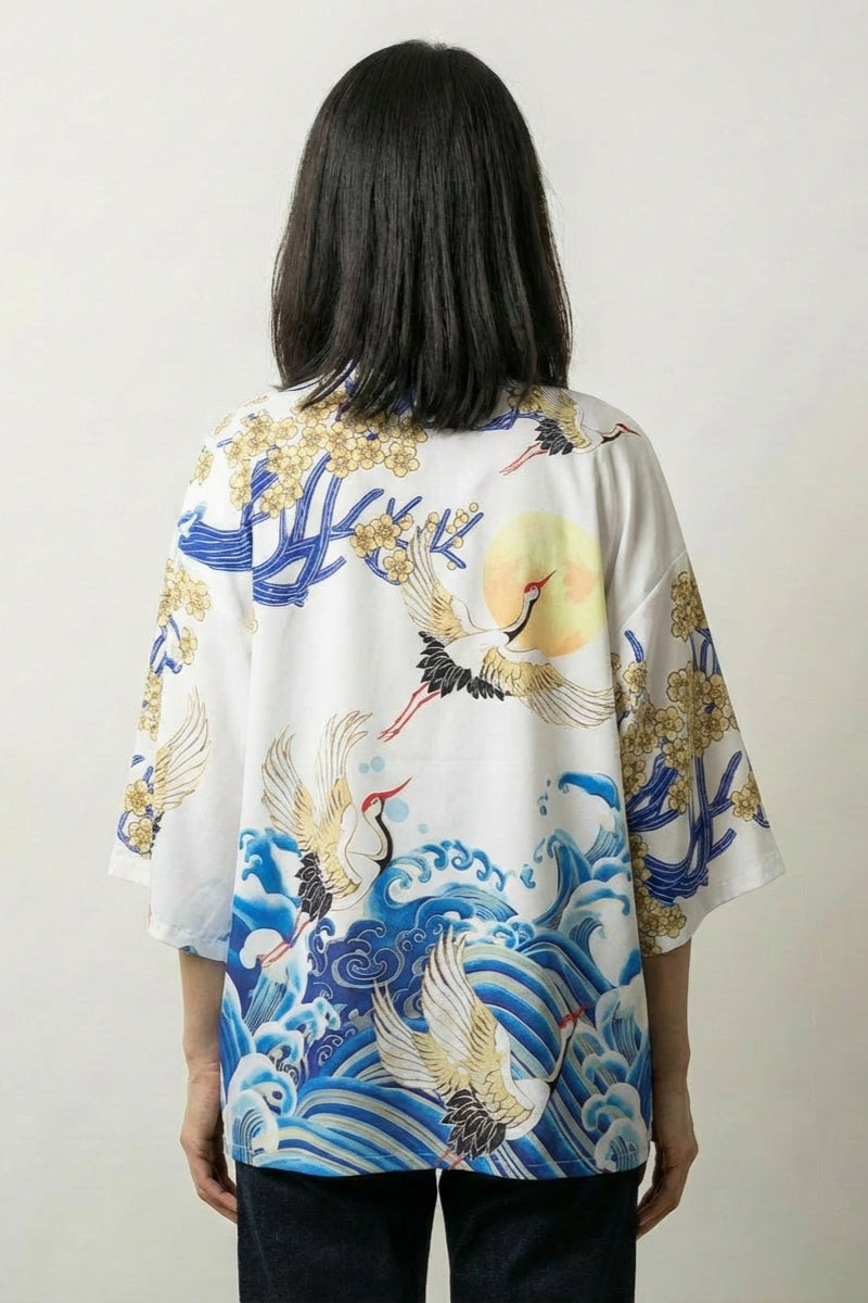 Veste de kimono femme Sanaé blanche vue dos vague Hokusai carpe koï streetwear japonais Japanstreet