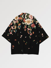 Veste haori Floral Édition détail des pivoines et roses sur tissu noir Japanstreet