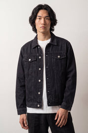 Broderie phosphorescente de la carpe koï sur veste en jean japonaise