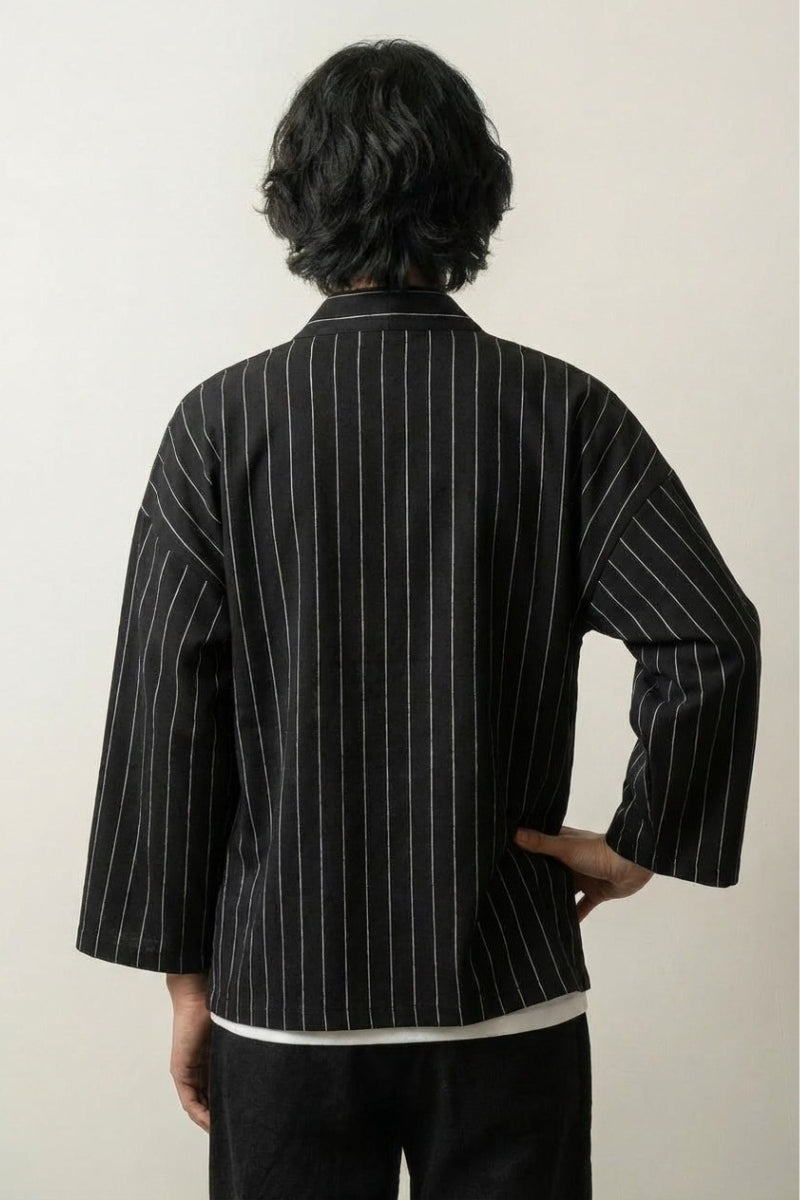 Veste kimono blanche et noir Kaito vue dos rayures verticales coton manches trois-quarts streetwear japonais Japanstreet