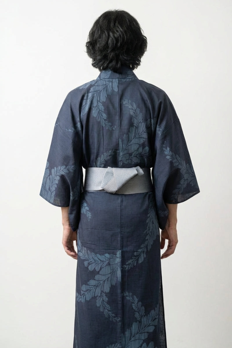 Yukata indigo homme Shinryoku marine motif fougères feuilles chêne turquoise ardoise jacquard ton sur ton coton obi gris bleu vue dos manches larges style streetwear japonais Japanstreet